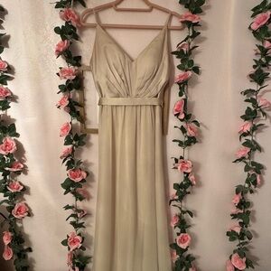 White by Vera Wang Sage V-Neck Spaghetti Strap Maxi Dress Champagne